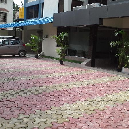 Hotel Galaxy Vaibhav Vasai Esterno foto