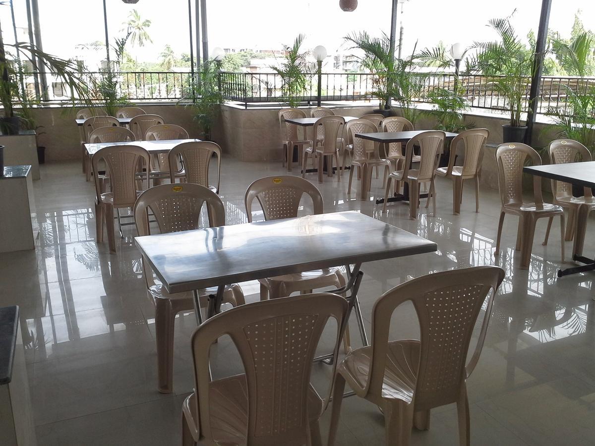 Hotel Galaxy Vaibhav Vasai Esterno foto