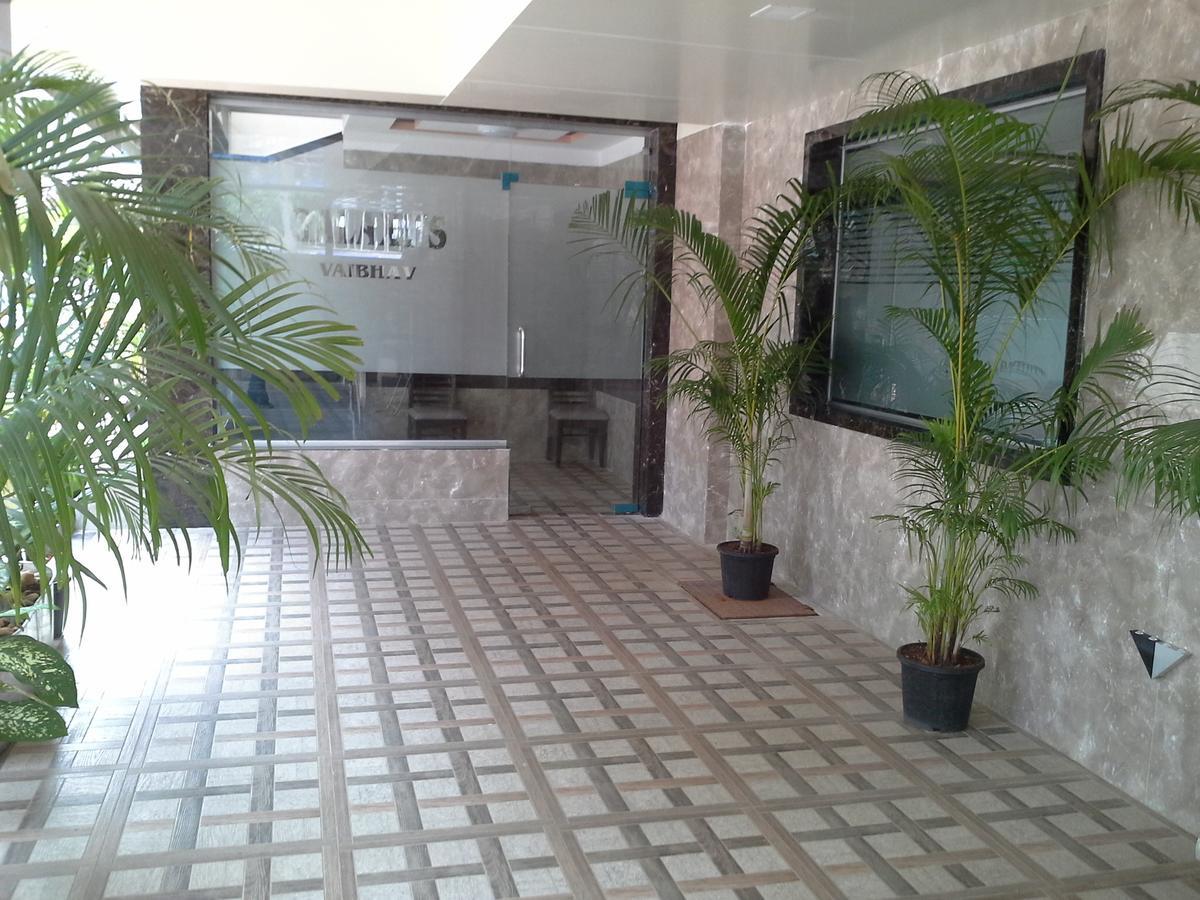 Hotel Galaxy Vaibhav Vasai Esterno foto