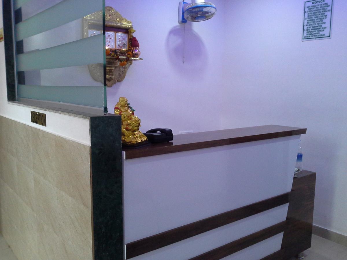 Hotel Galaxy Vaibhav Vasai Esterno foto